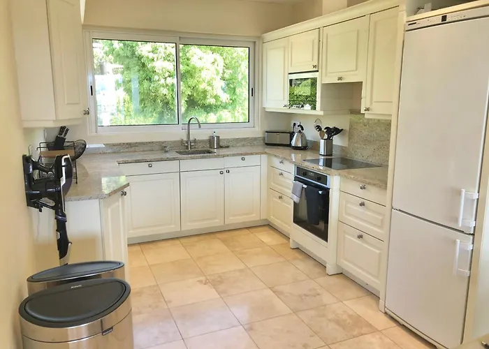 Hotel: Best Western Premier Montfleuri