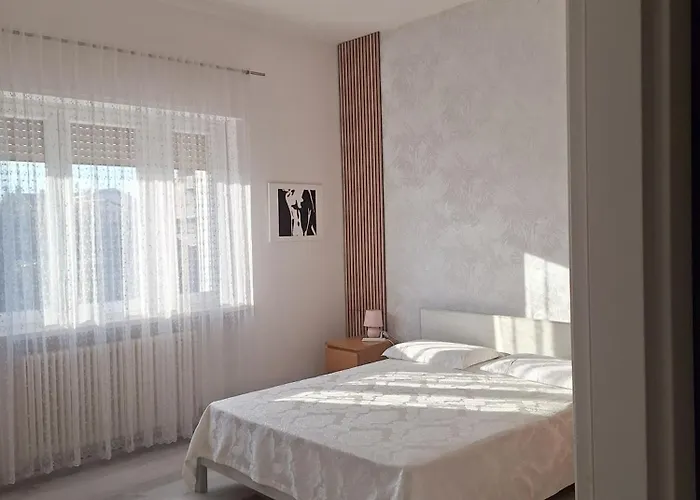 Giada Rooms