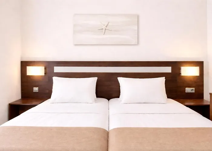  Hostal Santa Ana