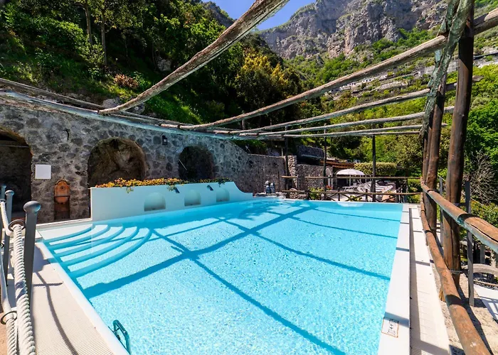 Alba D'Oro - Historic Luxury