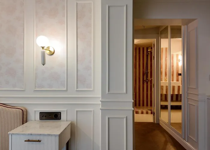 Bv House - Membersclub - Adult Only