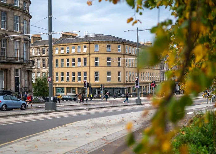  Edinburgh Central Accommodation