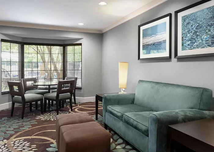 Staybridge Suites Indianapolis-Airport By Ihg