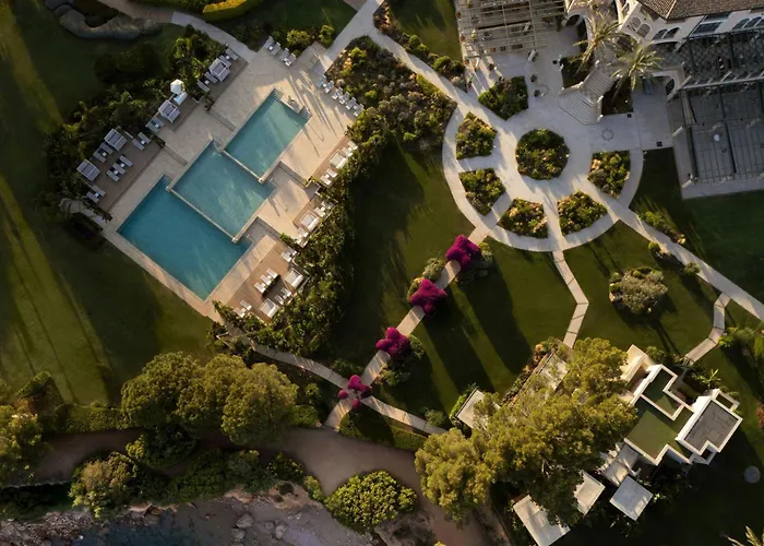 The St. Regis Mardavall Mallorca Resort