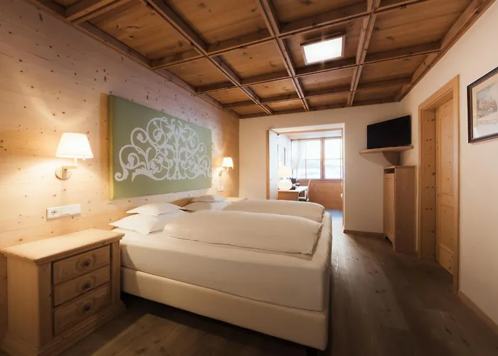 Hotel Ciasa Salares