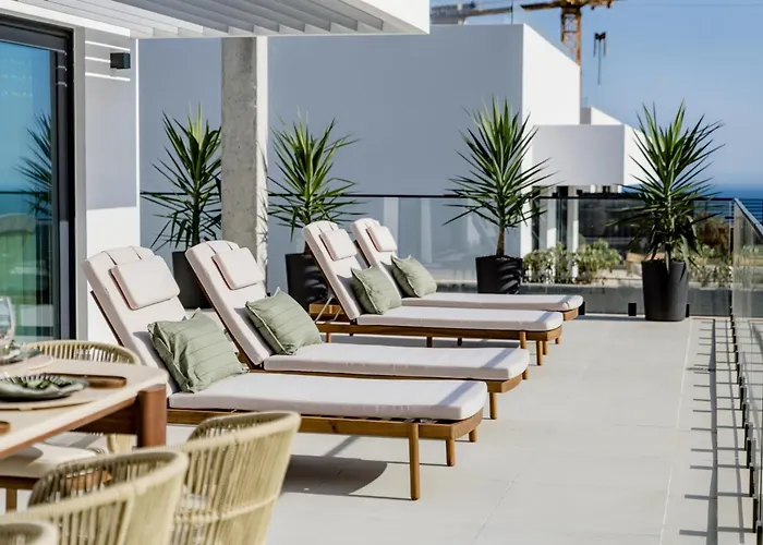 Duplex Penthouse Rooftop Jacuzzi Terrace Views