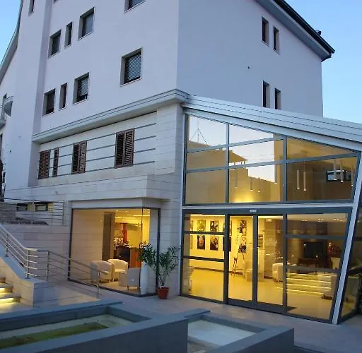 Hotel Corona