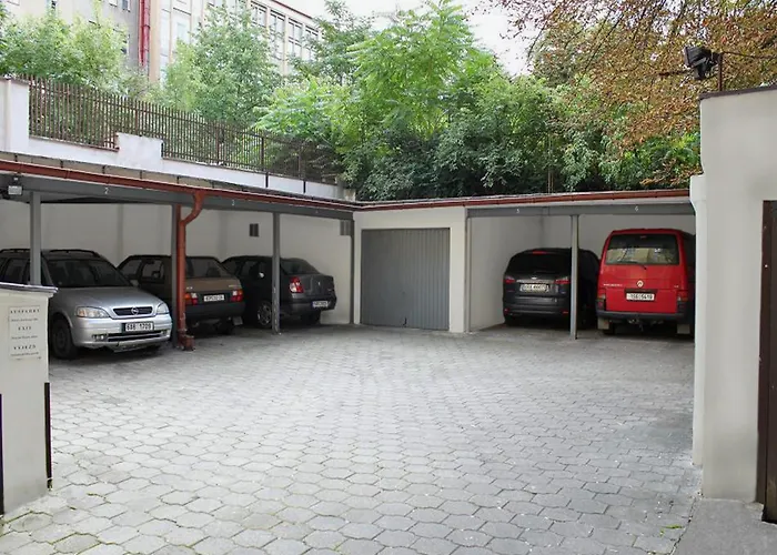 EA Hotel Tosca