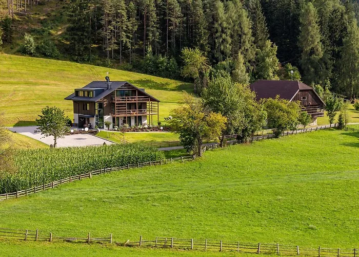 KRONPLATZ CHALET WALCHHORN