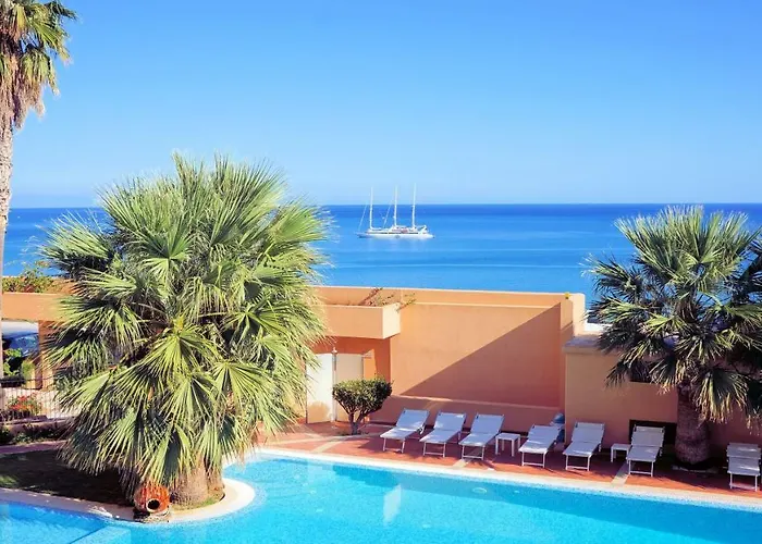 Hotel con golf: Hotel Punta Nord Est