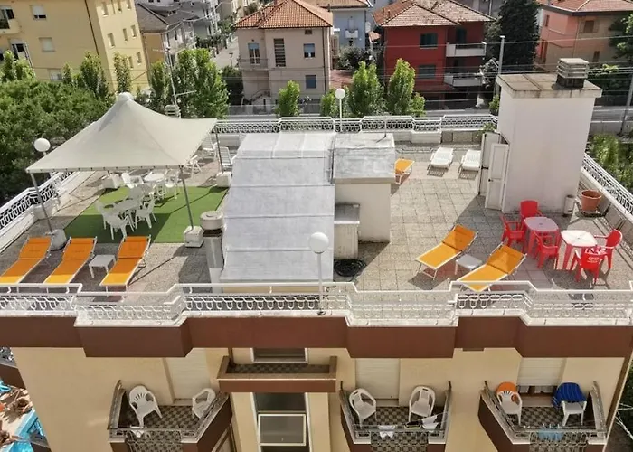 Hotel Cosmos
